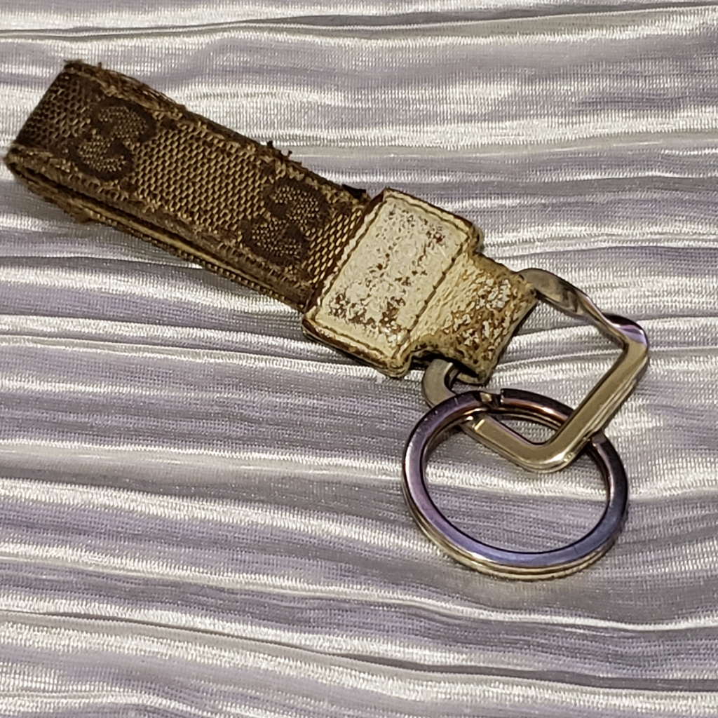 Gucci 100% Authentic Monogram Logo Keychain Key Ring